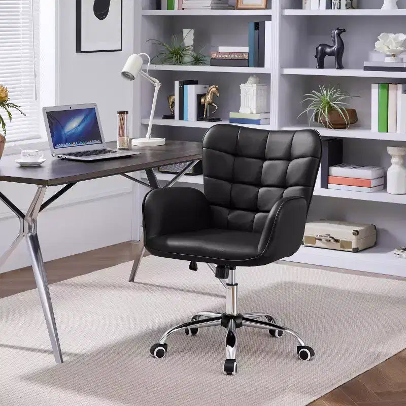 Chaise de bureau en similicuir avec accoudoirs rembourrés