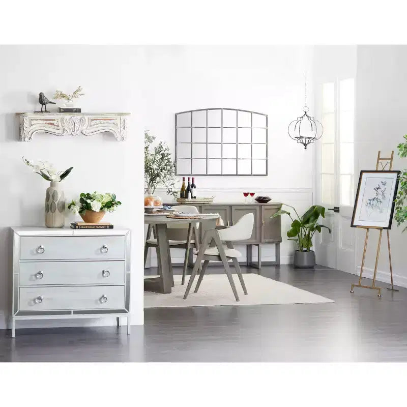 Miroir mural à cadre métallique inspiré d'une fenêtre à carreaux, avec plateau arqué